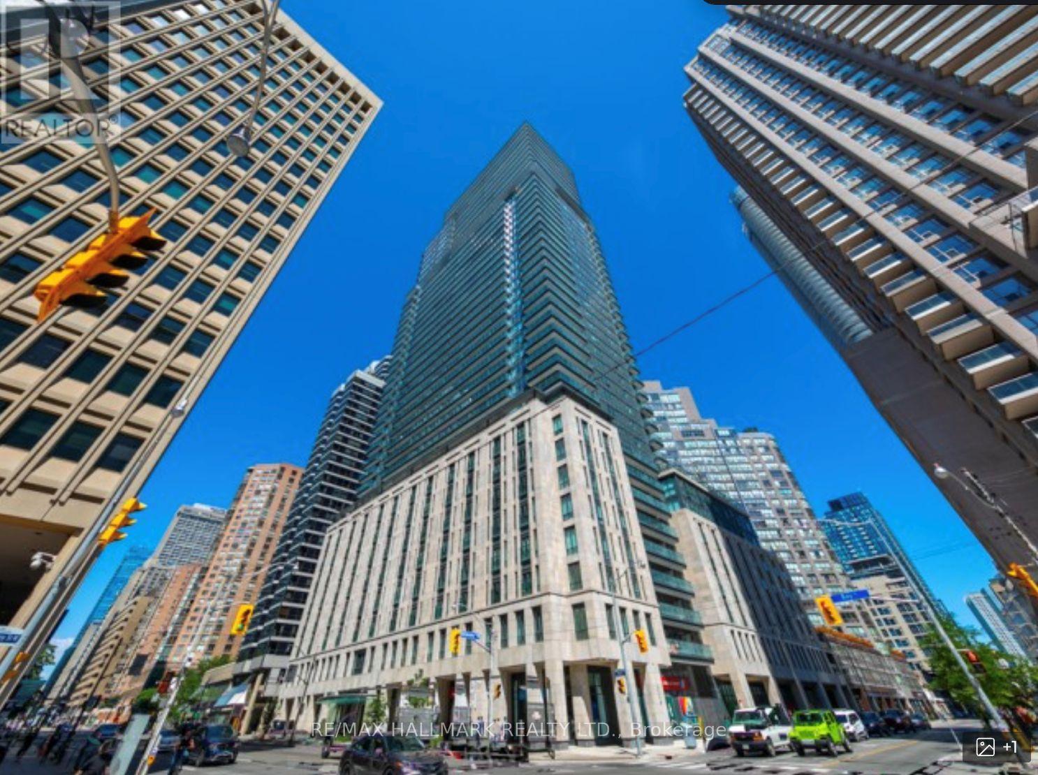 1715 - 955 BAY STREET, Toronto, Ontario