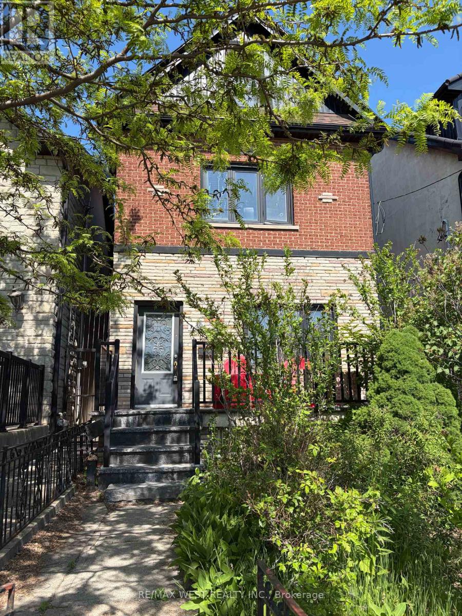 BASEMENT - 247 LANSDOWNE AVENUE, Toronto, Ontario