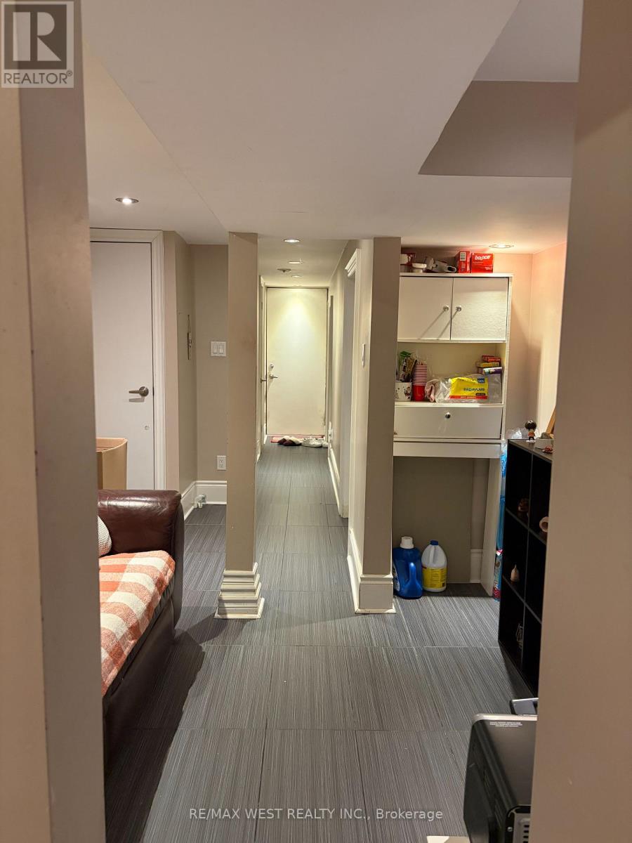 Basement - 247 Lansdowne Avenue, Toronto, Ontario  M6K 2W2 - Photo 11 - C13415102
