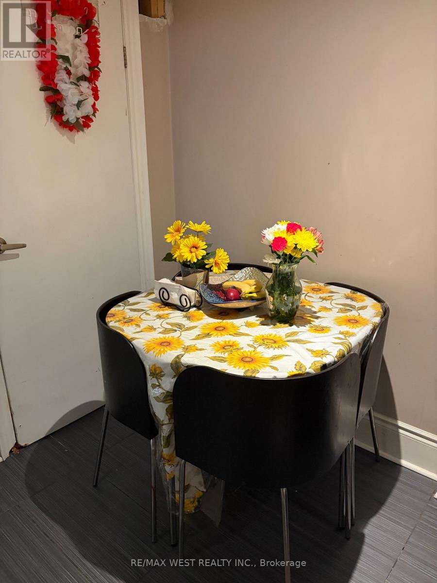 Basement - 247 Lansdowne Avenue, Toronto, Ontario  M6K 2W2 - Photo 14 - C13415102