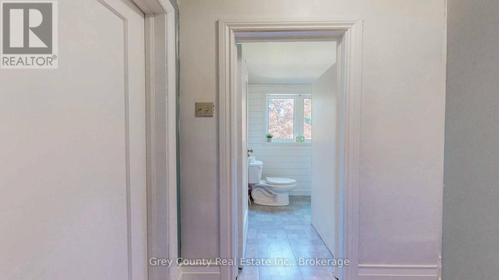 120 Mark Street W, Grey Highlands, Ontario  N0C 1H0 - Photo 32 - X12947454