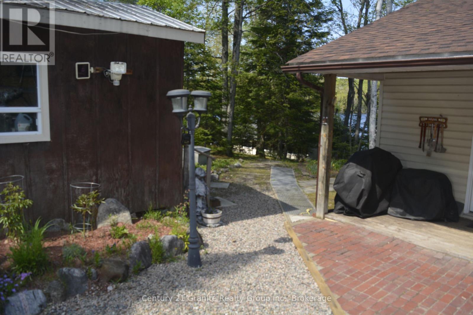 74 GOLDEN SHORES ROAD, Hastings Highlands, Ontario