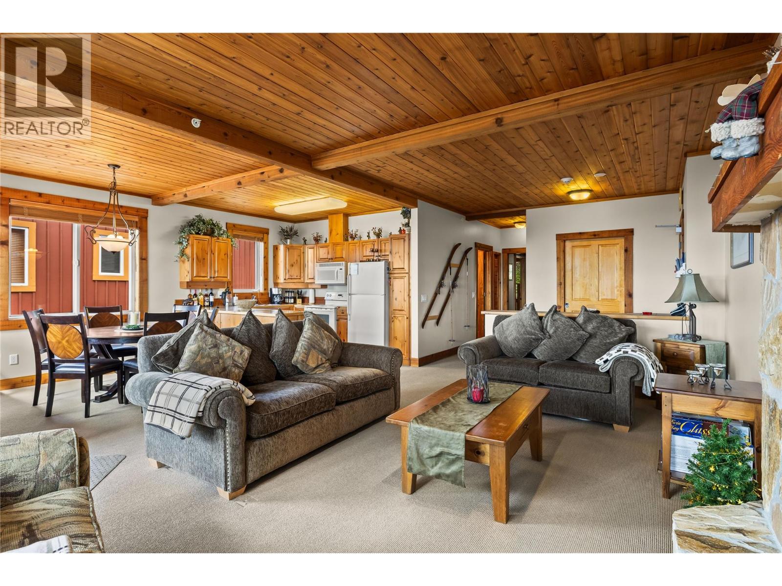 7650 Porcupine Road Unit# 16 Big White Photo 7
