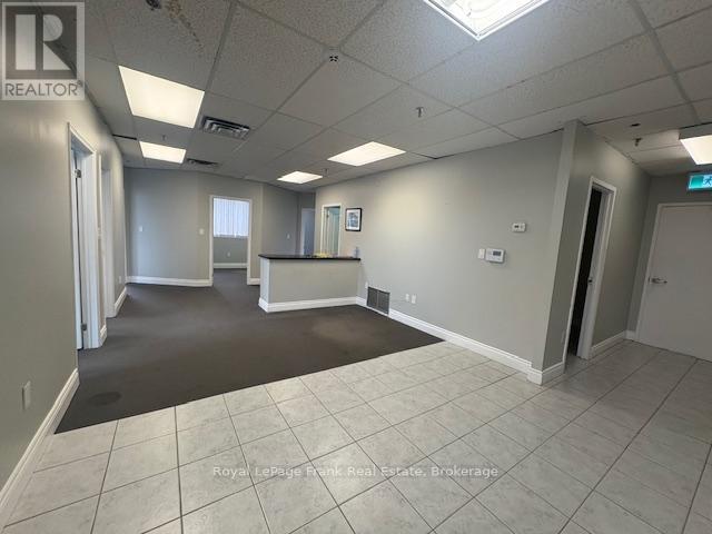 206 - 114 Dundas Street E, Whitby (Downtown Whitby), Ontario  L1N 2H7 - Photo 4 - E13415208
