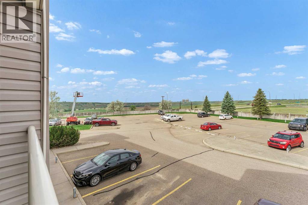 215, 1648 Saamis Drive NW, Medicine Hat, Alberta  T1C 4X1 - Photo 27 - A2317284