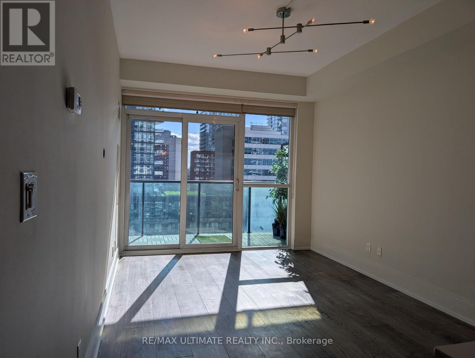 917 - 70 Roehampton Avenue, Toronto, Ontario  M4P 1R2 - Photo 10 - C13414350