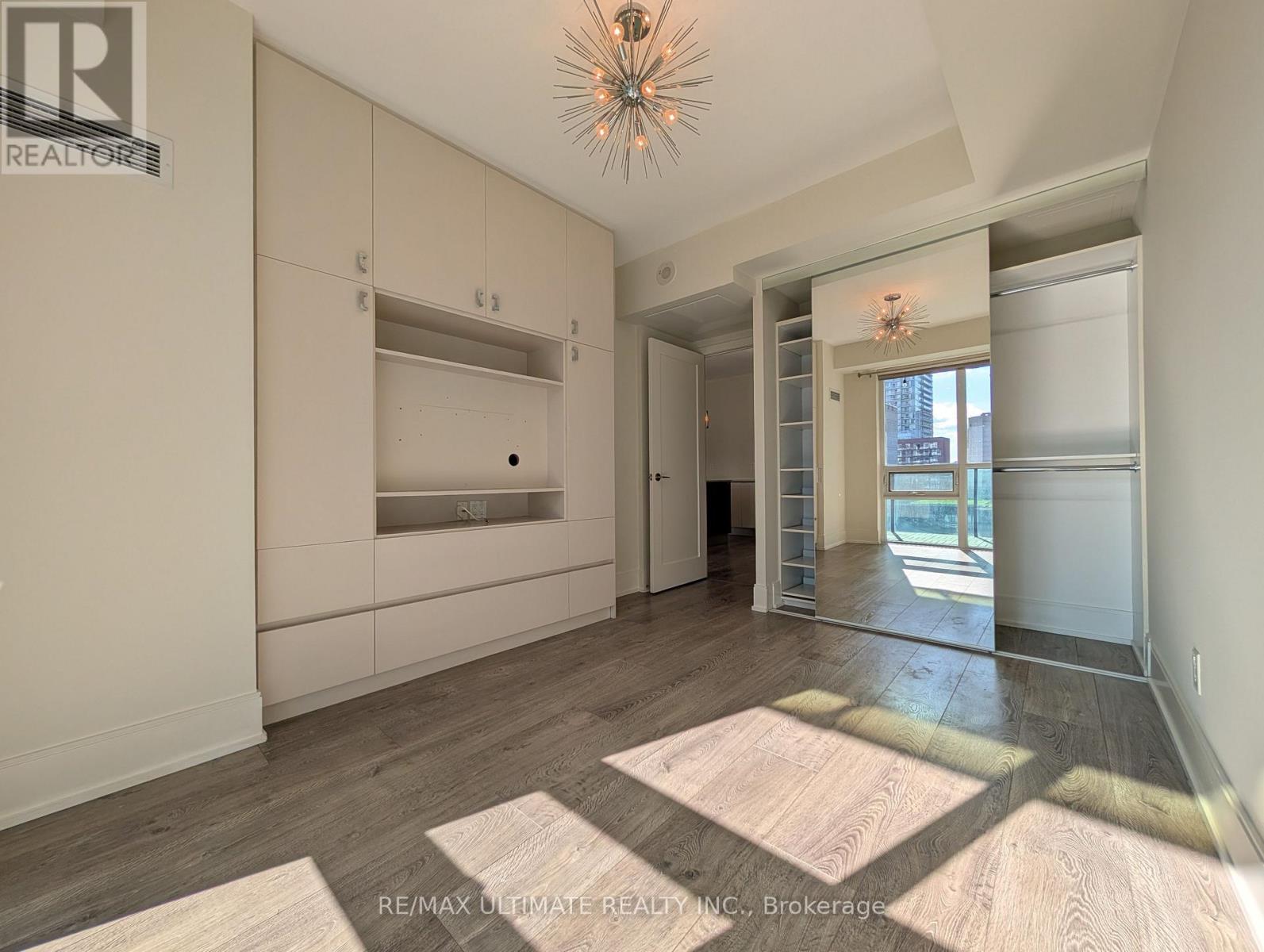 917 - 70 Roehampton Avenue, Toronto, Ontario  M4P 1R2 - Photo 15 - C13414350