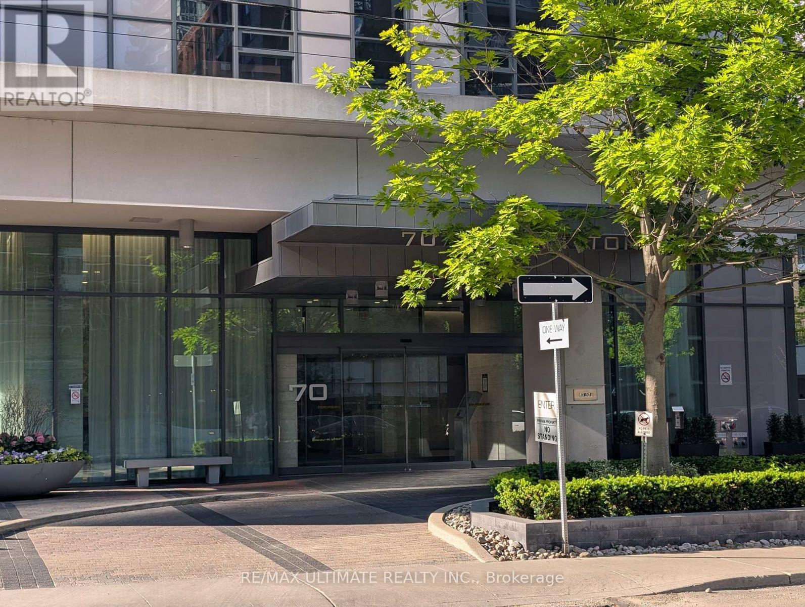 917 - 70 Roehampton Avenue, Toronto, Ontario  M4P 1R2 - Photo 2 - C13414350