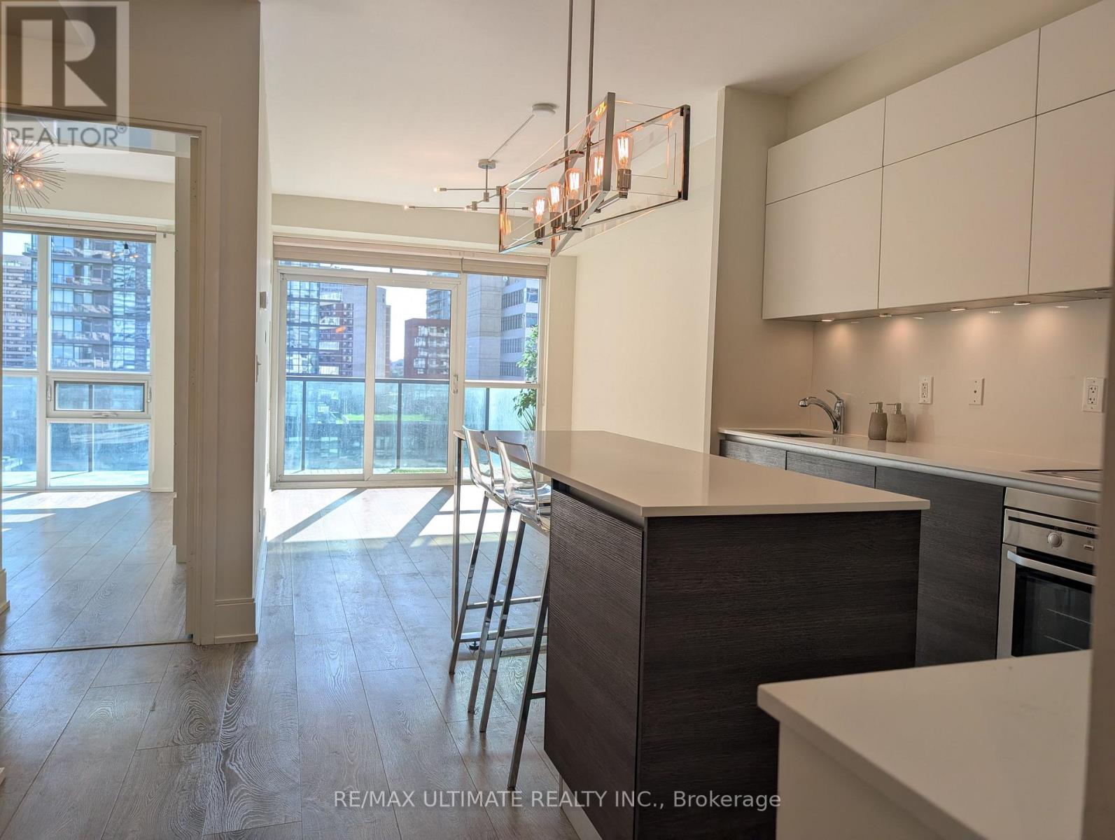 917 - 70 Roehampton Avenue, Toronto, Ontario  M4P 1R2 - Photo 5 - C13414350
