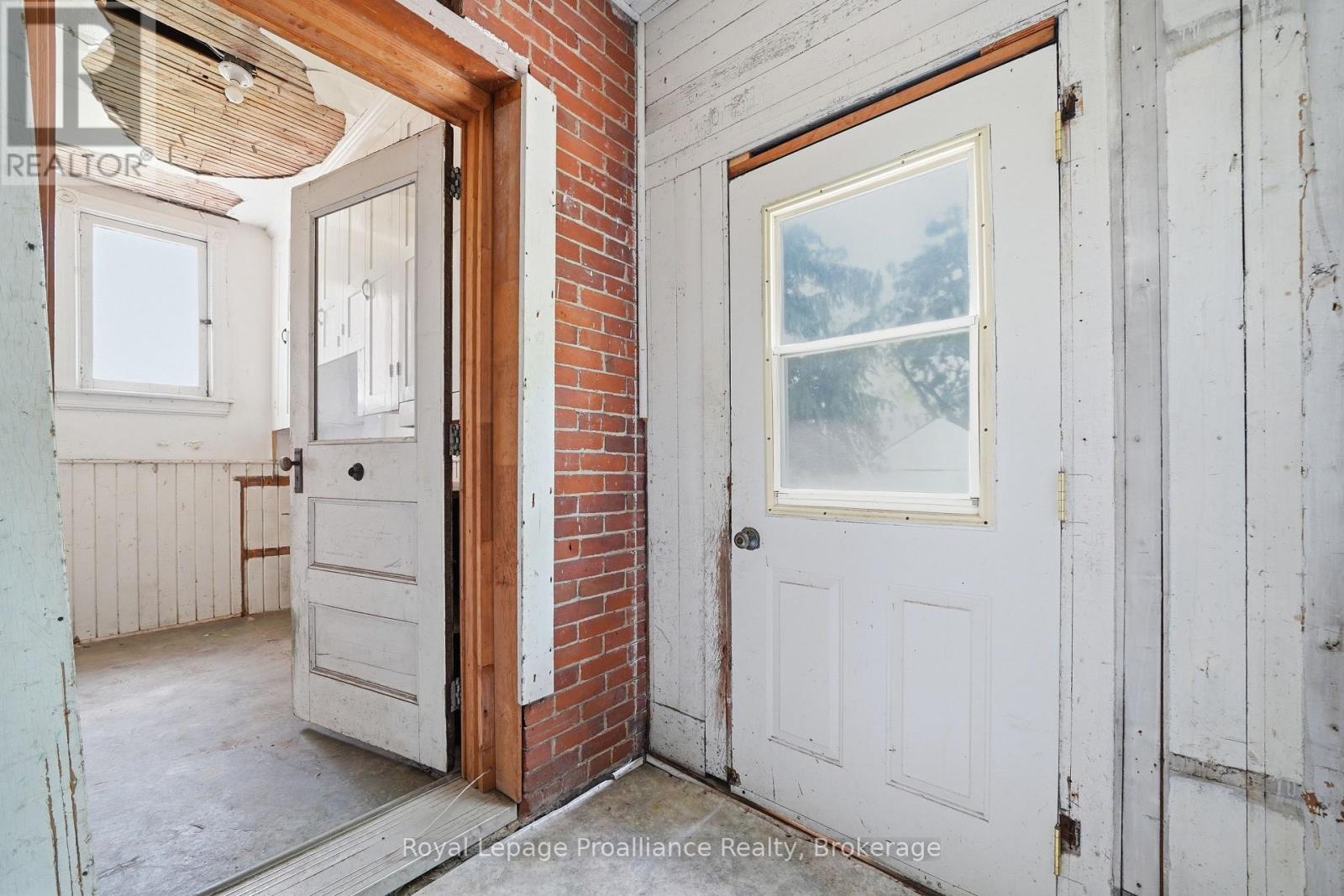 270 Ann Street, Belleville, Ontario  K8N 3L9 - Photo 4 - X13415408