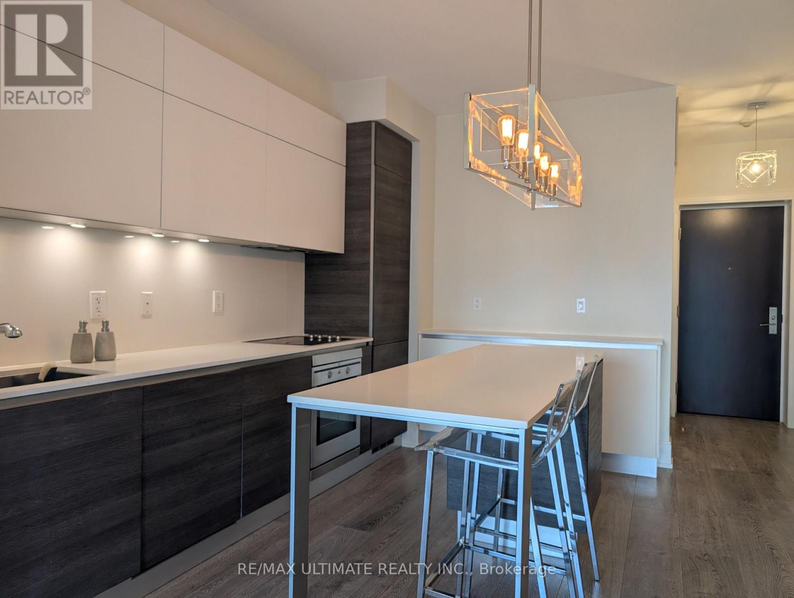 917 - 70 Roehampton Avenue, Toronto, Ontario  M4P 1R2 - Photo 8 - C13414350