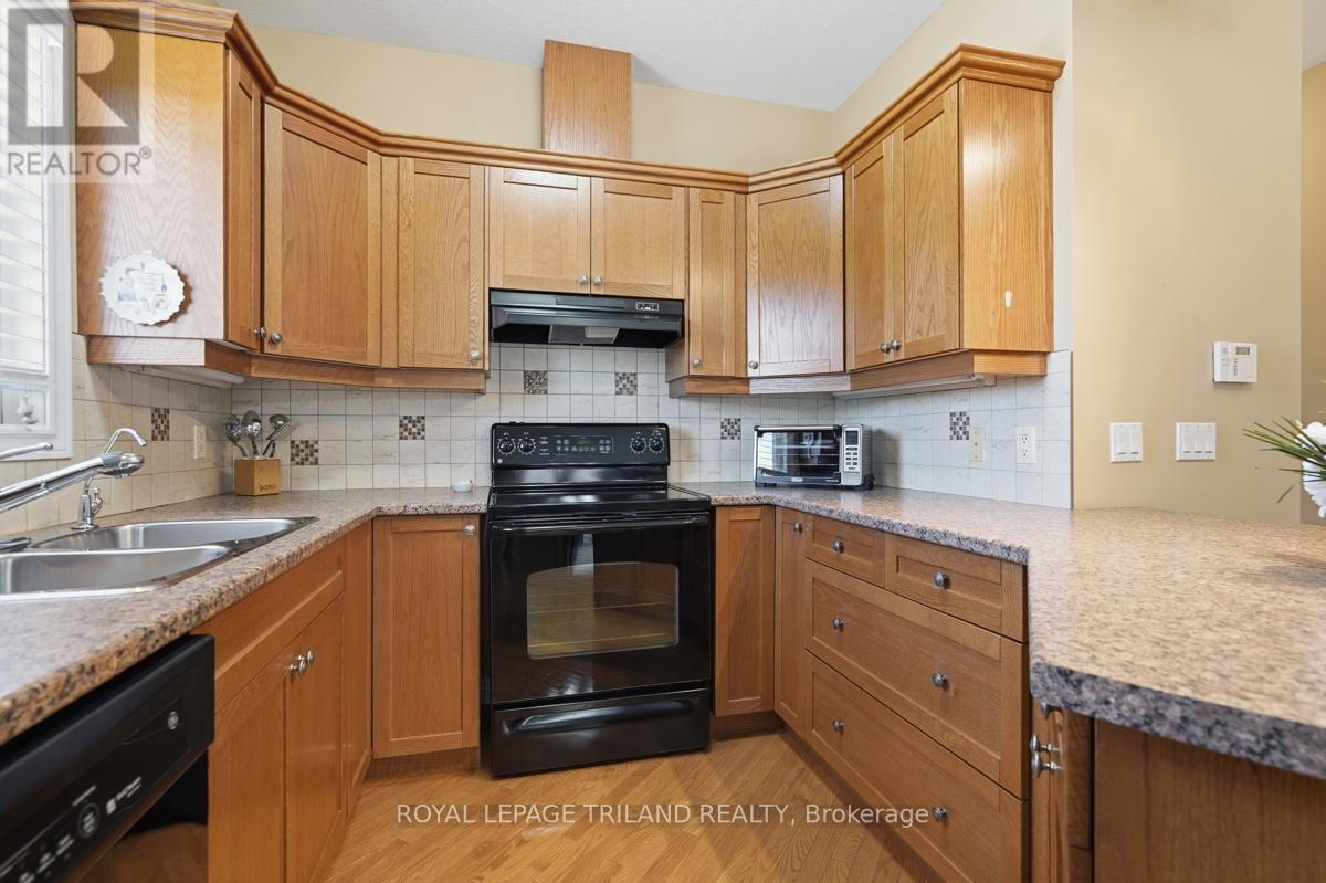53 - 2295 Kains Road, London South, Ontario  N6K 5E2 - Photo 10 - X13415214