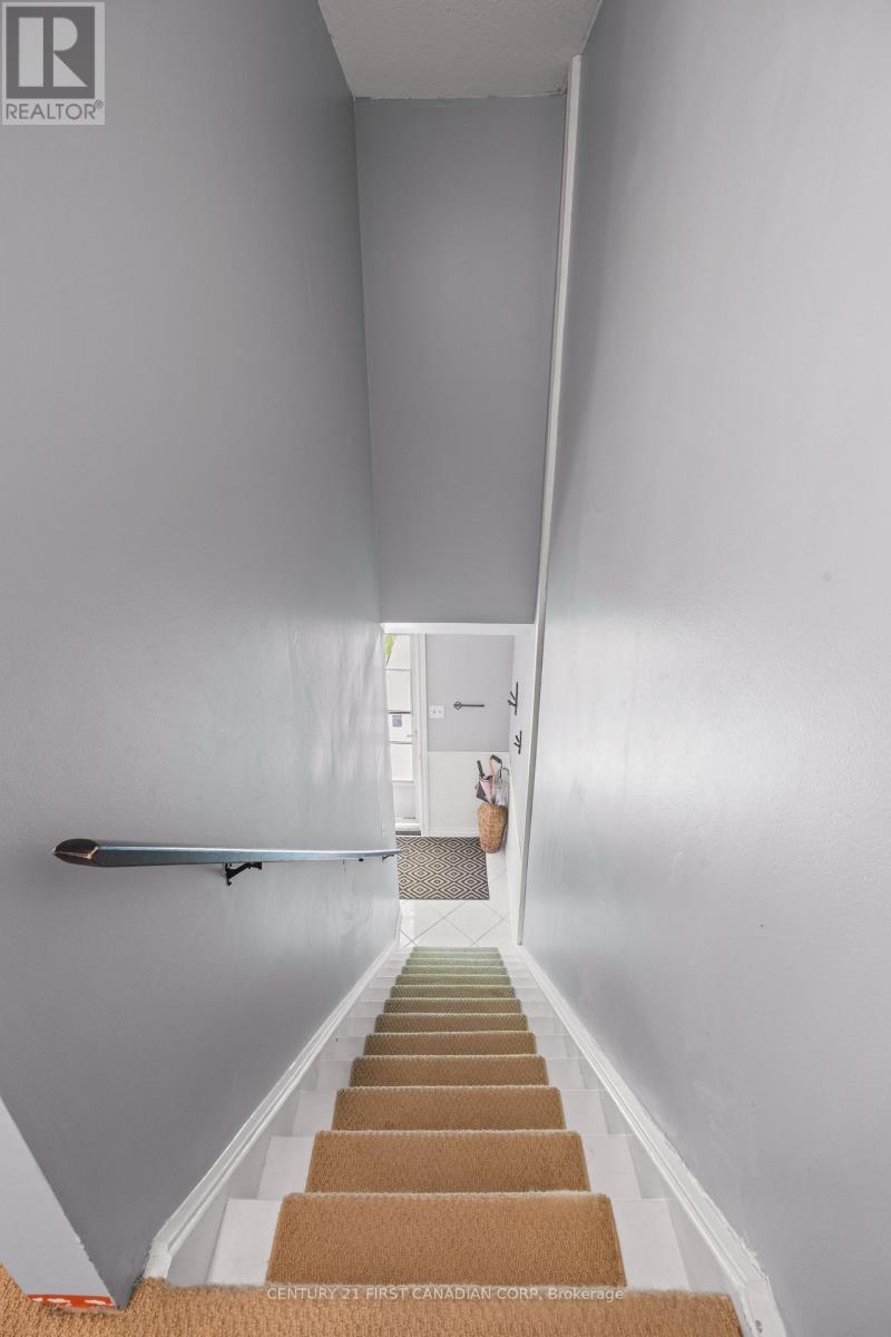 453 Wilkins Street, London South, Ontario  N6C 5B5 - Photo 13 - X13415248