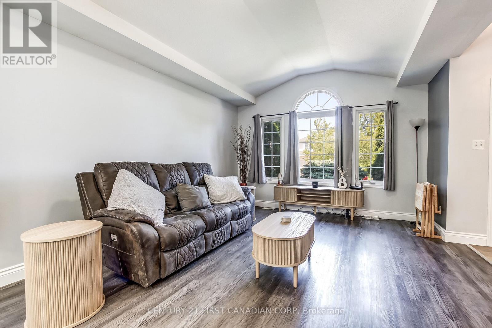10 Steeplechase Court, St. Thomas, Ontario  N5R 6H4 - Photo 6 - X13415318