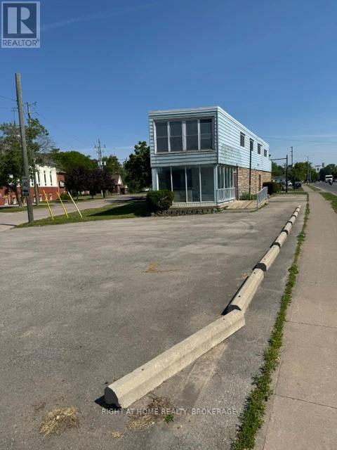 279 Niagara Street, St. Catharines, Ontario  L2M 4V8 - Photo 7 - X13086360