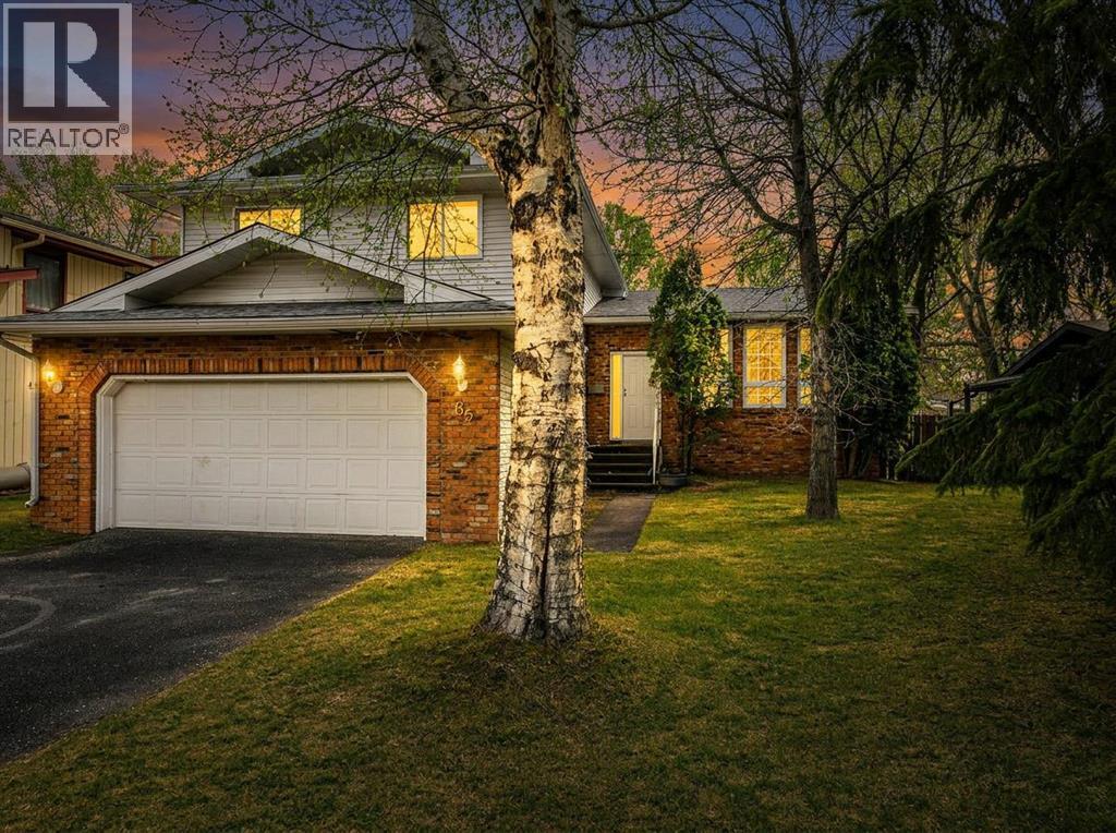 65 Wiltshire Boulevard, Red Deer, Alberta  T4N 6L2 - Photo 1 - A2313624