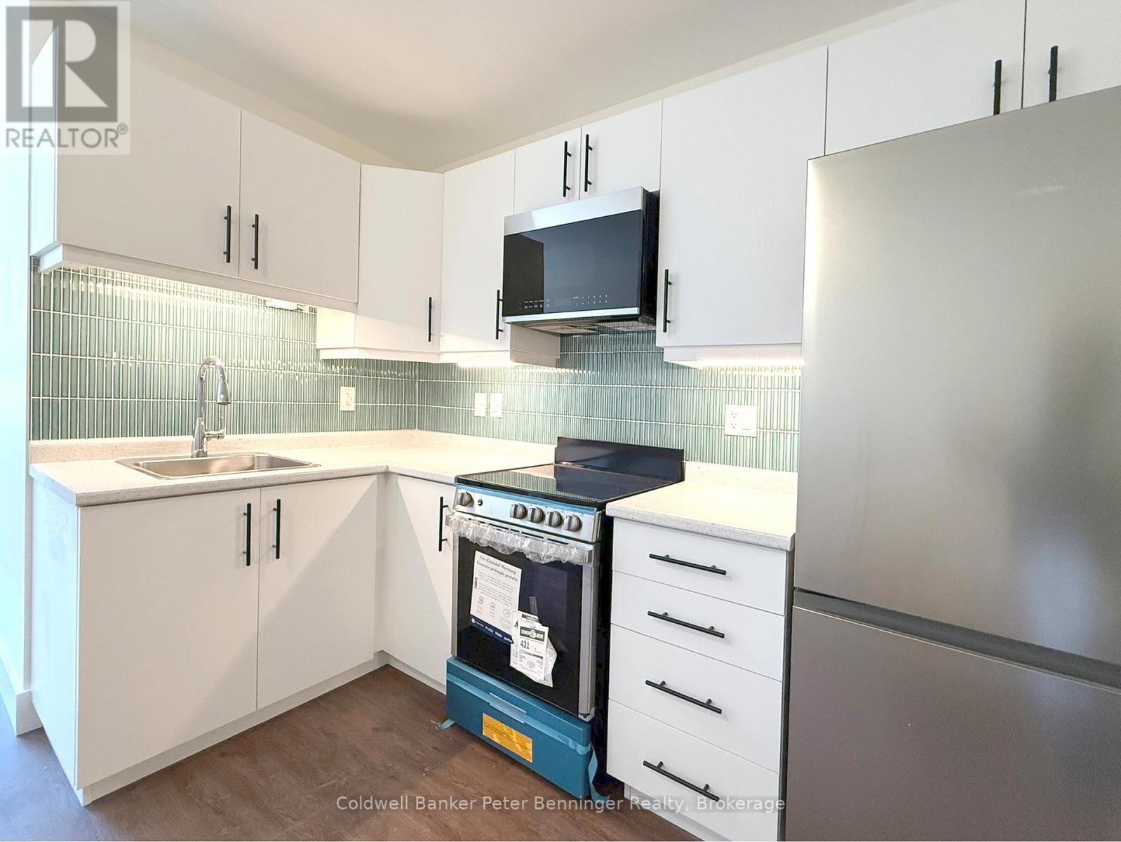 202 - 604 Queen Street S, Arran-Elderslie, Ontario  N0G 2N0 - Photo 2 - X13215648