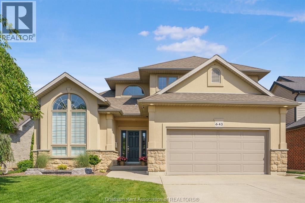 MLS# 26013403: 43 Enclave PLACE North West, Chatham, Canada