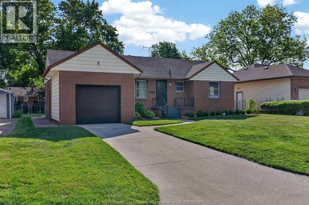 3120 Academy Drive, Windsor, Ontario  N9E 2H4 - Photo 3 - 26013448