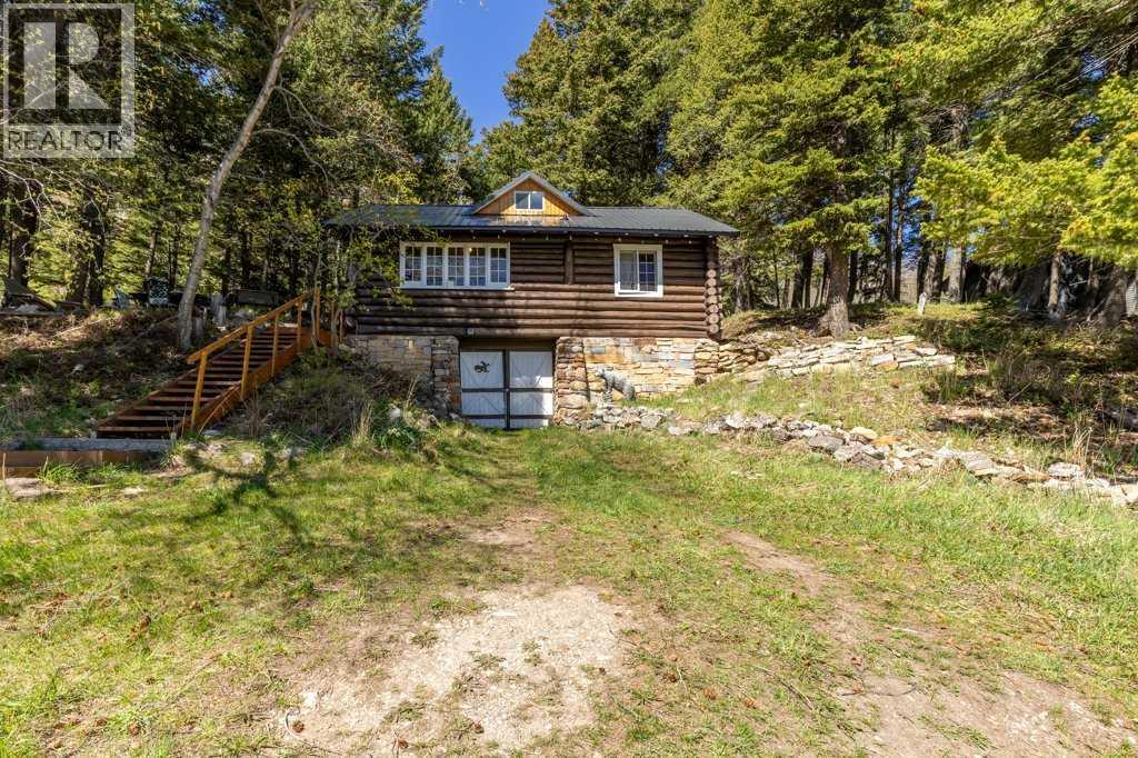 508 Evergreen Avenue, Waterton Park, Alberta T0K 2M0 - Photo 1 - A2312869