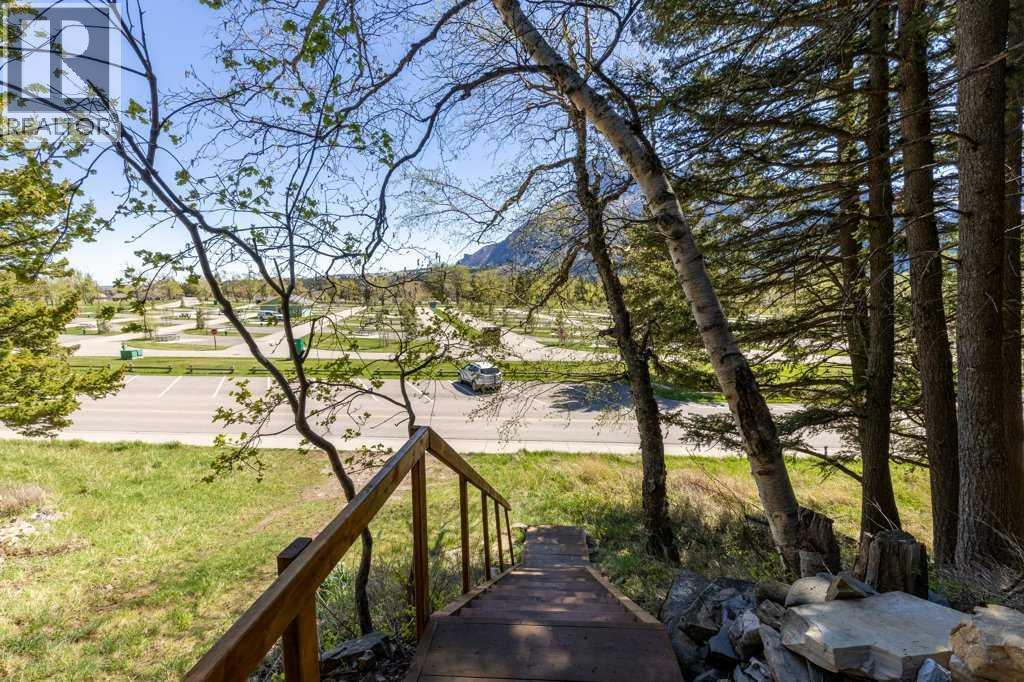 508 Evergreen Avenue, Waterton Park, Alberta T0K 2M0 - Photo 5 - A2312869