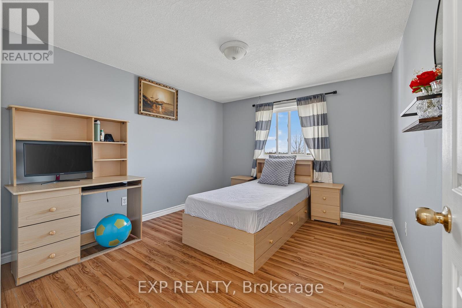 512 Snowdrop Court, Kitchener, Ontario  N2E 4G4 - Photo 22 - X13414990