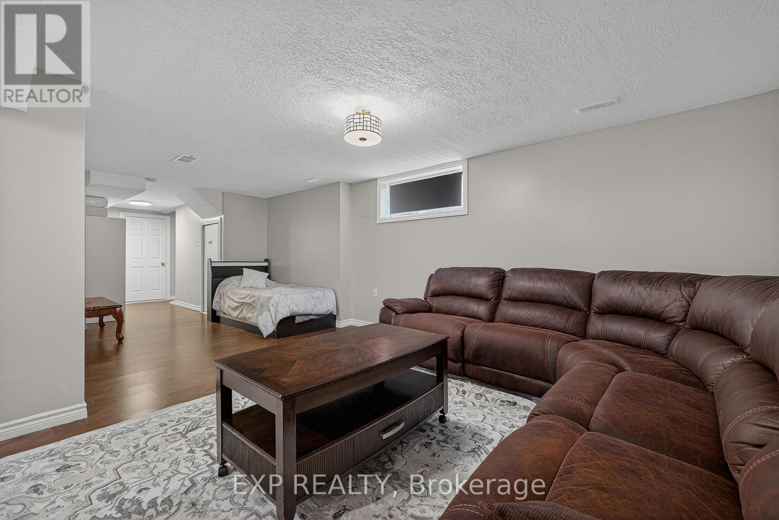 512 Snowdrop Court, Kitchener, Ontario  N2E 4G4 - Photo 25 - X13414990