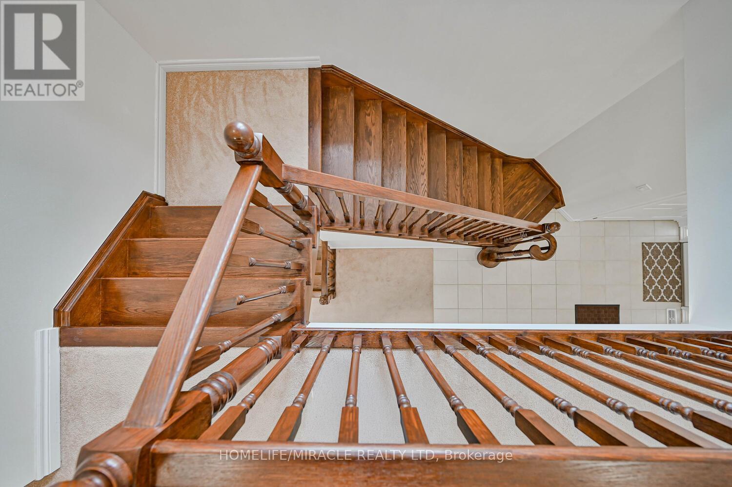 Upper - 23 Pinot Crescent, Hamilton, Ontario  L8E 0J8 - Photo 24 - X13415004