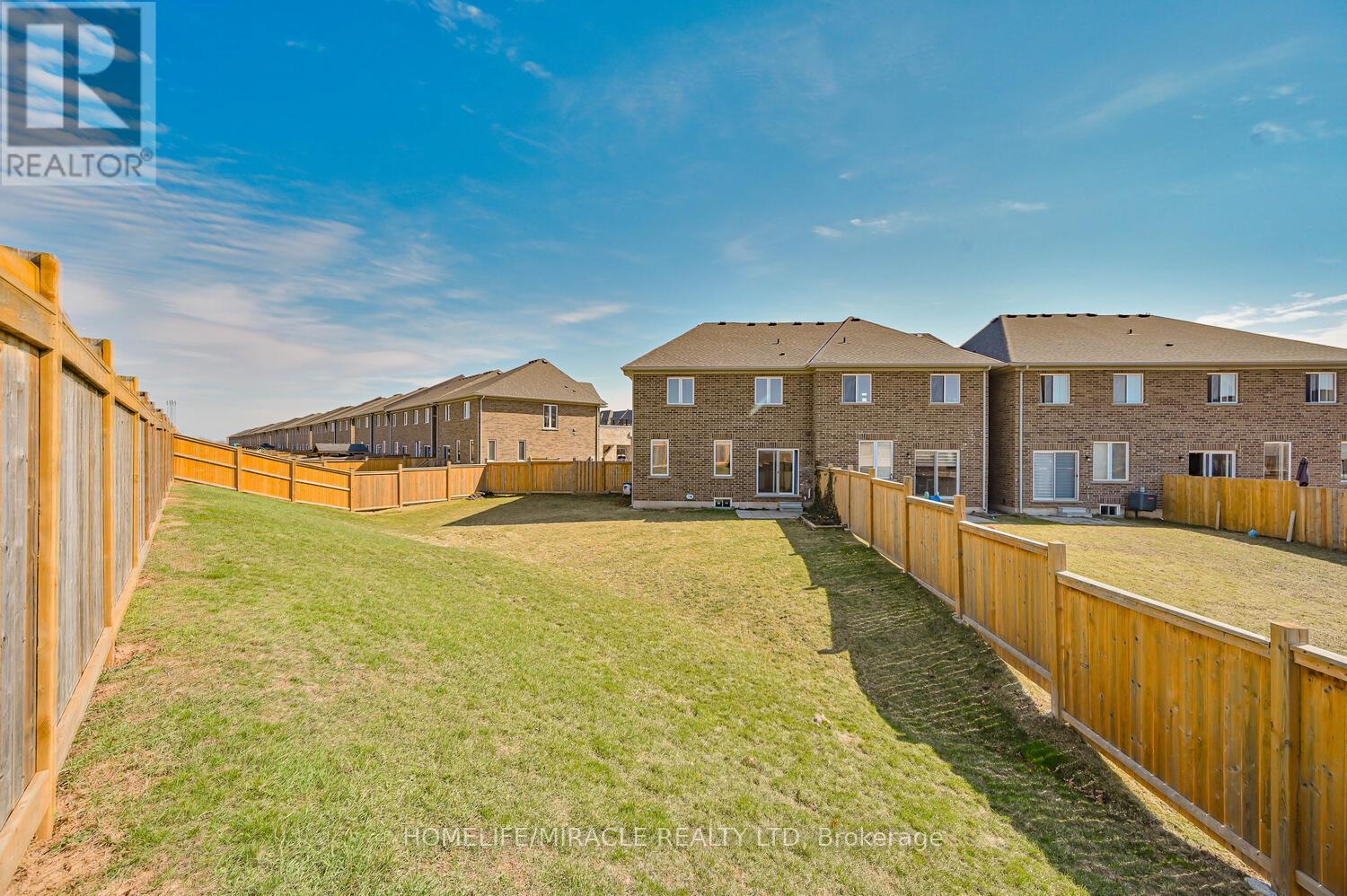 Upper - 23 Pinot Crescent, Hamilton, Ontario  L8E 0J8 - Photo 47 - X13415004