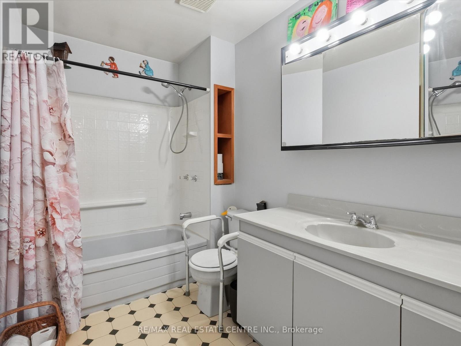 1059 Britannia Road, Huntsville, Ontario  P1H 2J3 - Photo 12 - X13415048