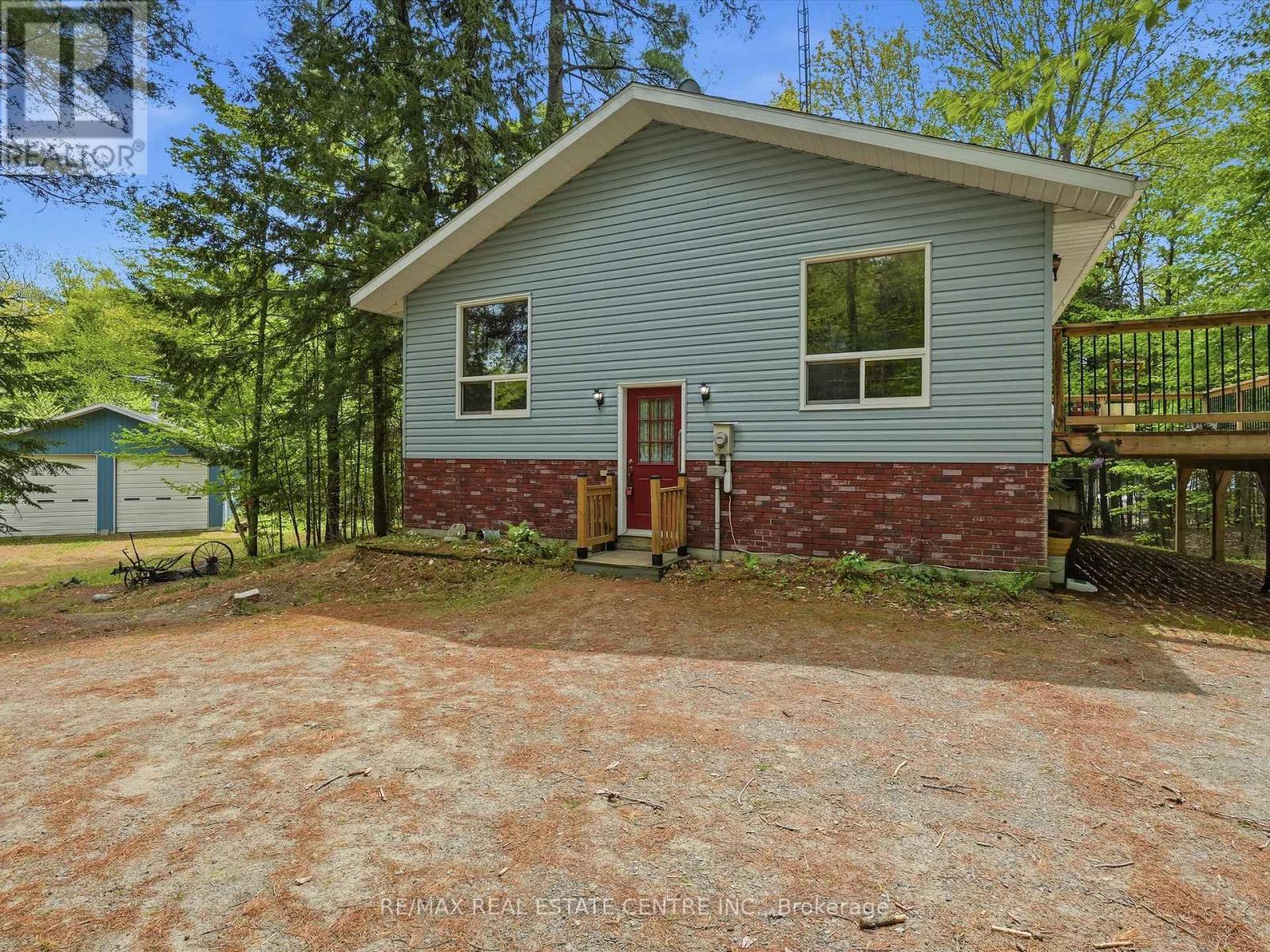 1059 Britannia Road, Huntsville, Ontario  P1H 2J3 - Photo 3 - X13415048