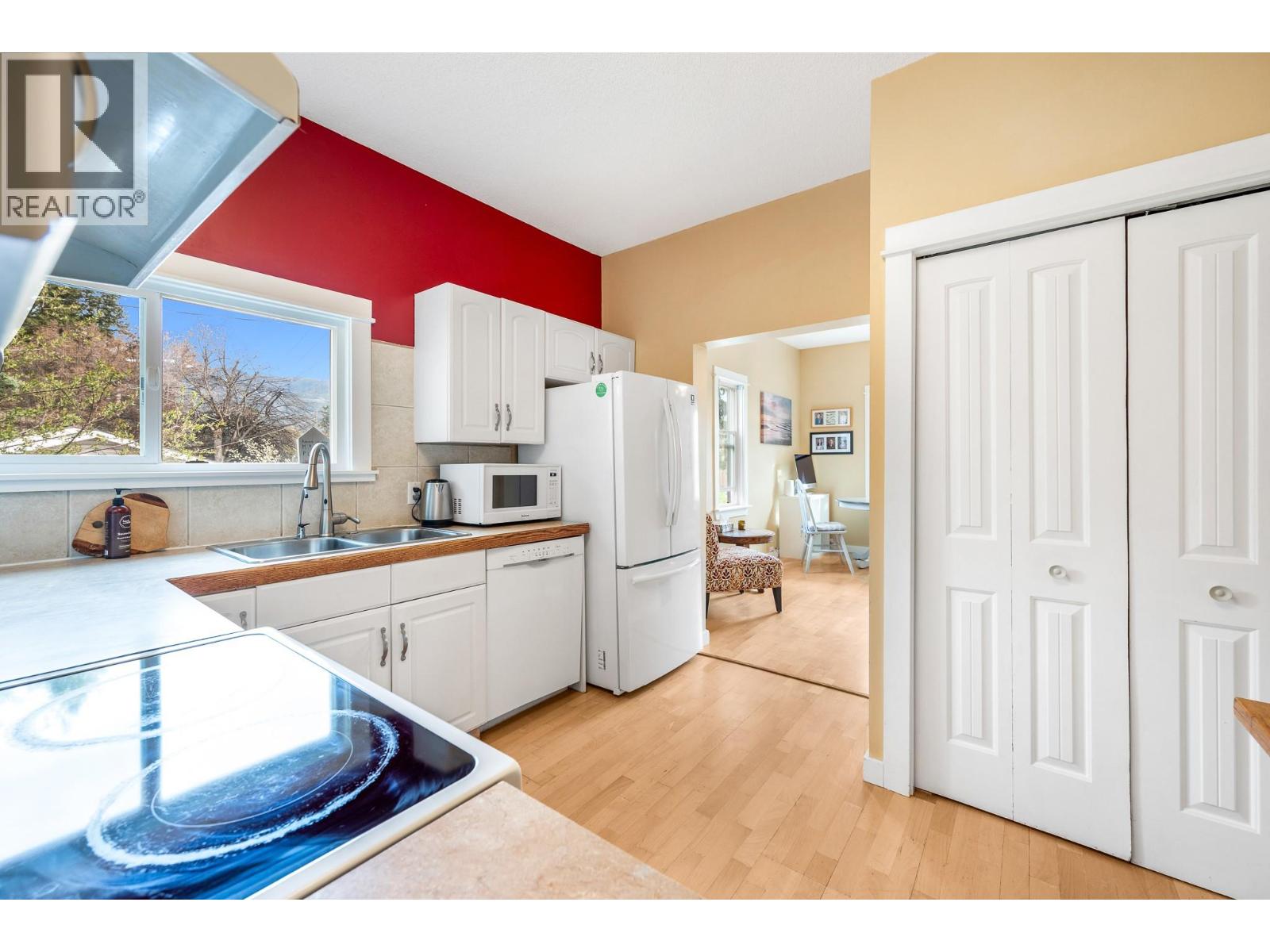 3620 Rosedale Avenue Armstrong Photo 17 3620 Rosedale Avenue Armstrong Photo 17