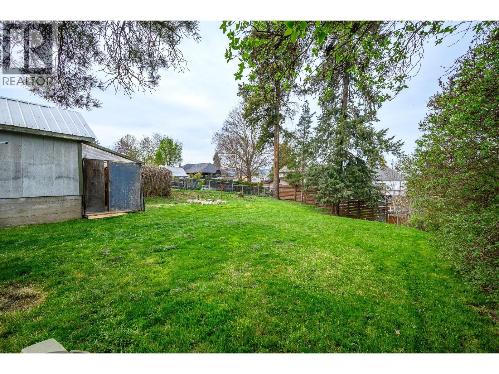 3620 Rosedale Avenue Armstrong Photo 34 3620 Rosedale Avenue Armstrong Photo 34