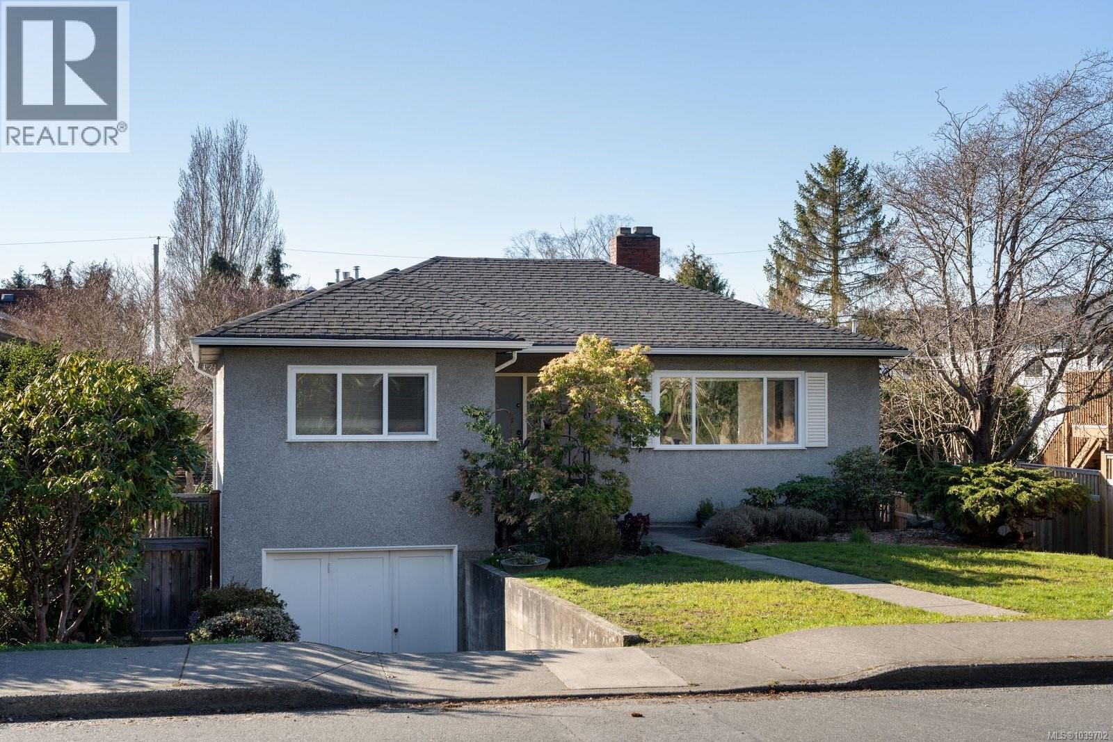 354 Foul Bay Rd