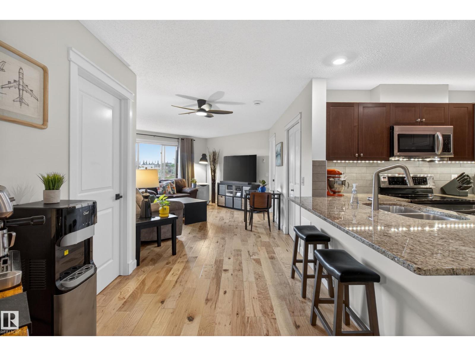 #211 3719 Whitelaw Ln NW, Edmonton, Alberta  T6W 2C3 - Photo 1 - E4492477