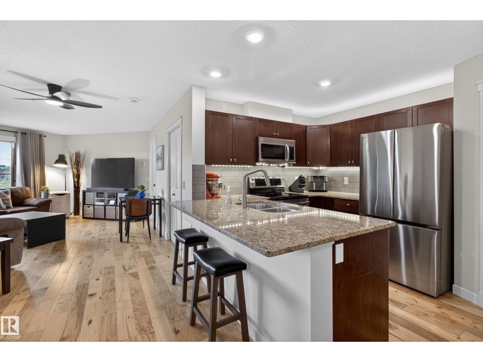 #211 3719 Whitelaw Ln NW, Edmonton, Alberta  T6W 2C3 - Photo 4 - E4492477