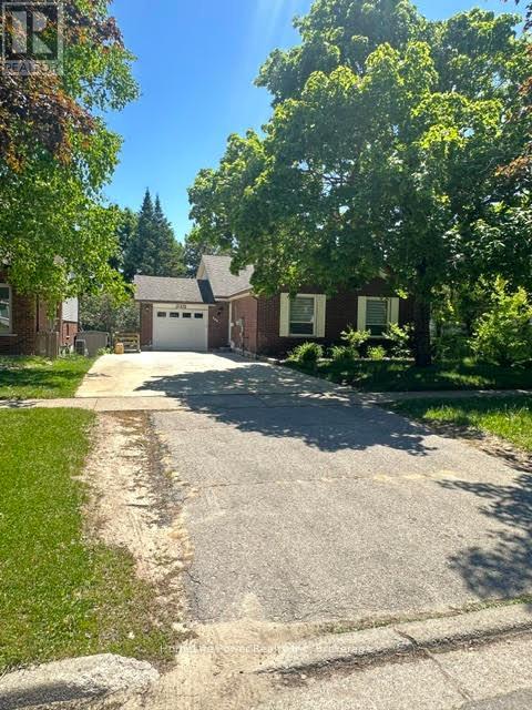 165 BECHTEL STREET W, kitchener, Ontario