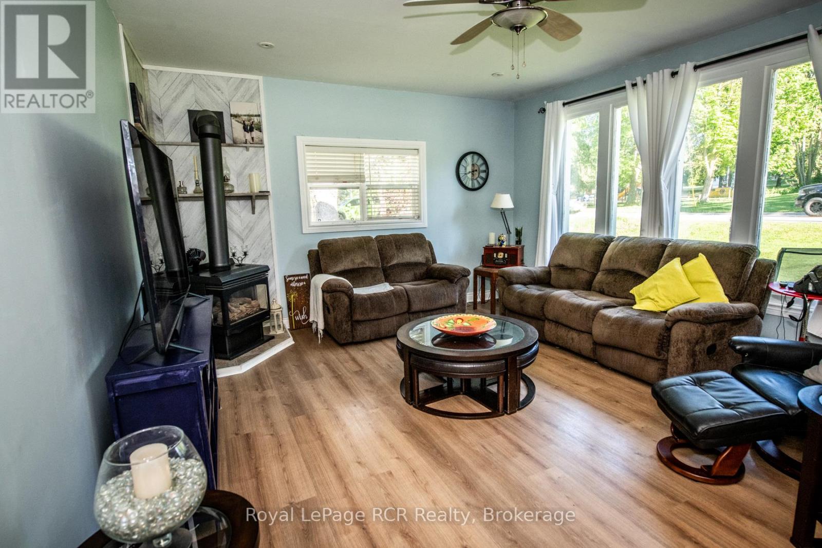430 Queen Street West Street W, Wellington North, Ontario N0G 2L3 - Photo 32 - X13415436