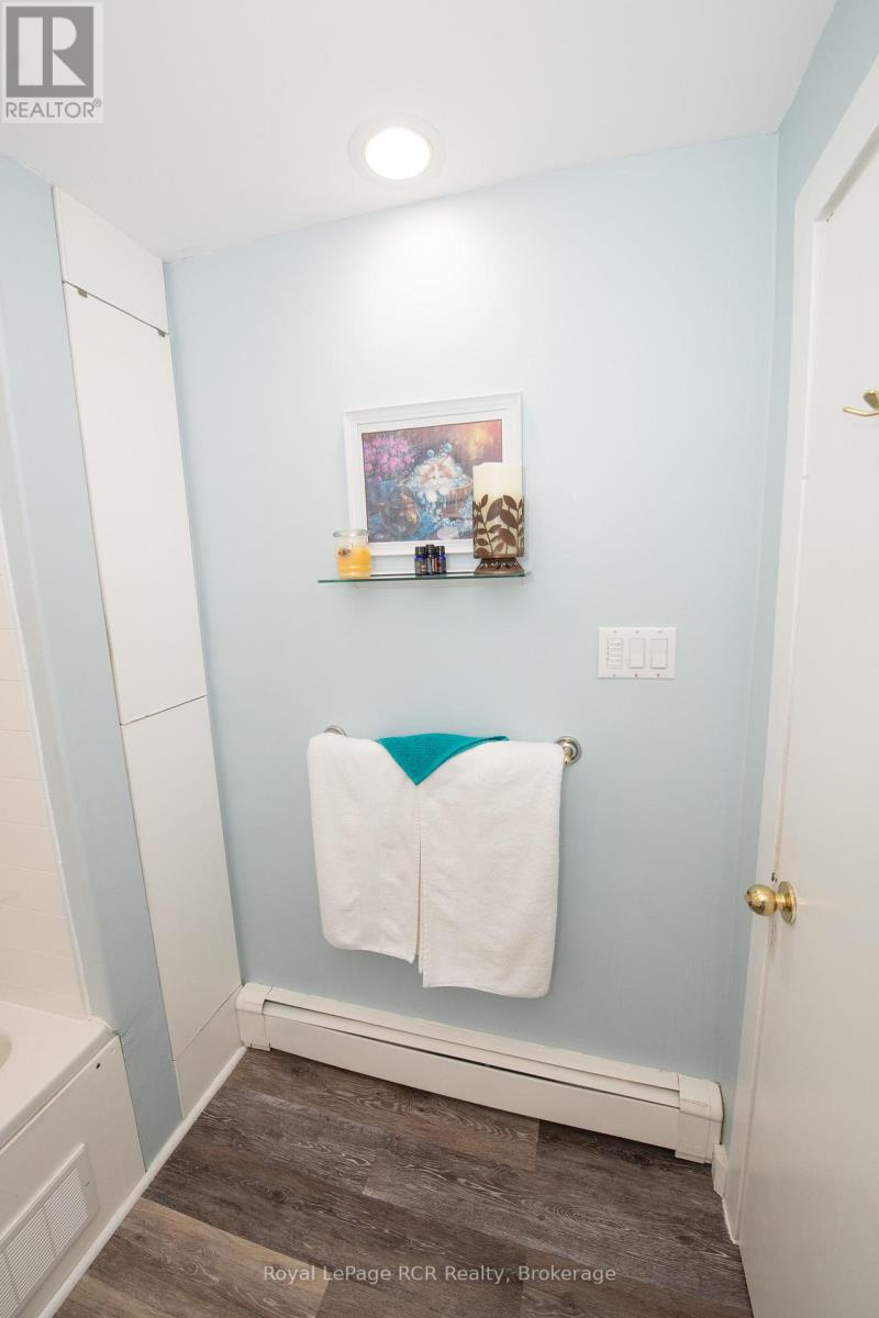 430 Queen Street West Street W, Wellington North, Ontario N0G 2L3 - Photo 42 - X13415436