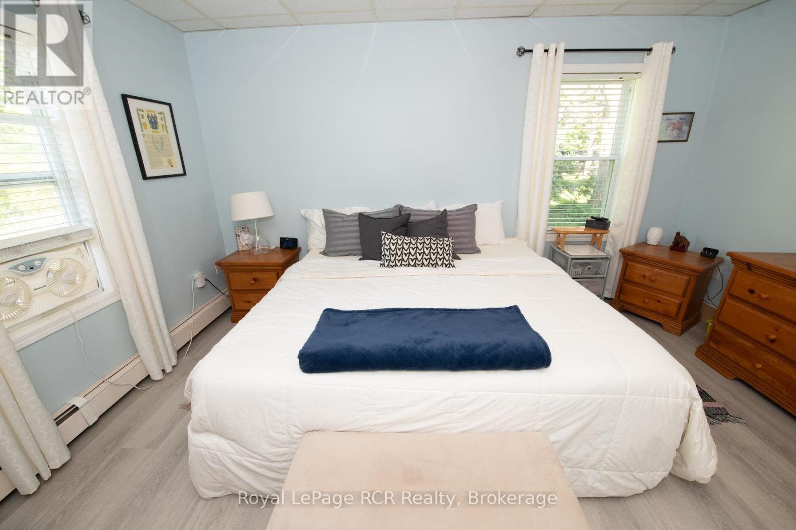 430 Queen Street West Street W, Wellington North, Ontario N0G 2L3 - Photo 5 - X13415436