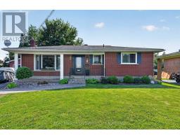 821 HALDIMAND CRESCENT, Cornwall, Ontario