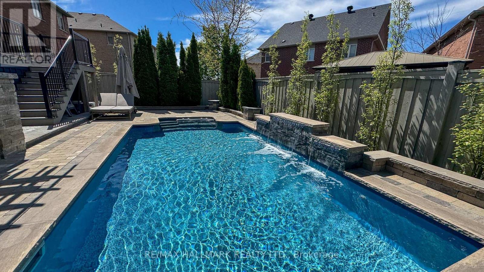 1135 Cenotaph Boulevard, Newmarket, Ontario  L3X 0A7 - Photo 43 - N12841760