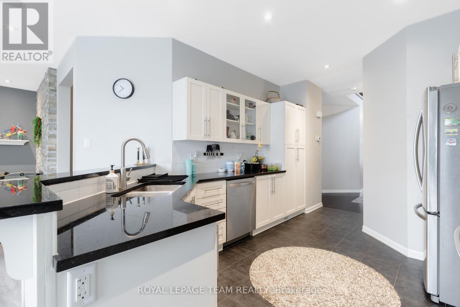 212 Huntsville Drive, Ottawa, Ontario  K2T 0C6 - Photo 16 - X13236466