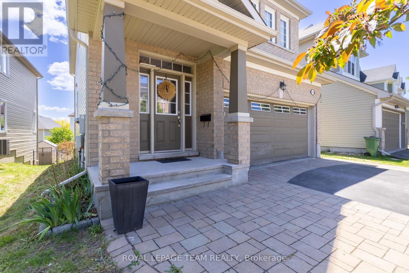 212 Huntsville Drive, Ottawa, Ontario  K2T 0C6 - Photo 4 - X13236466