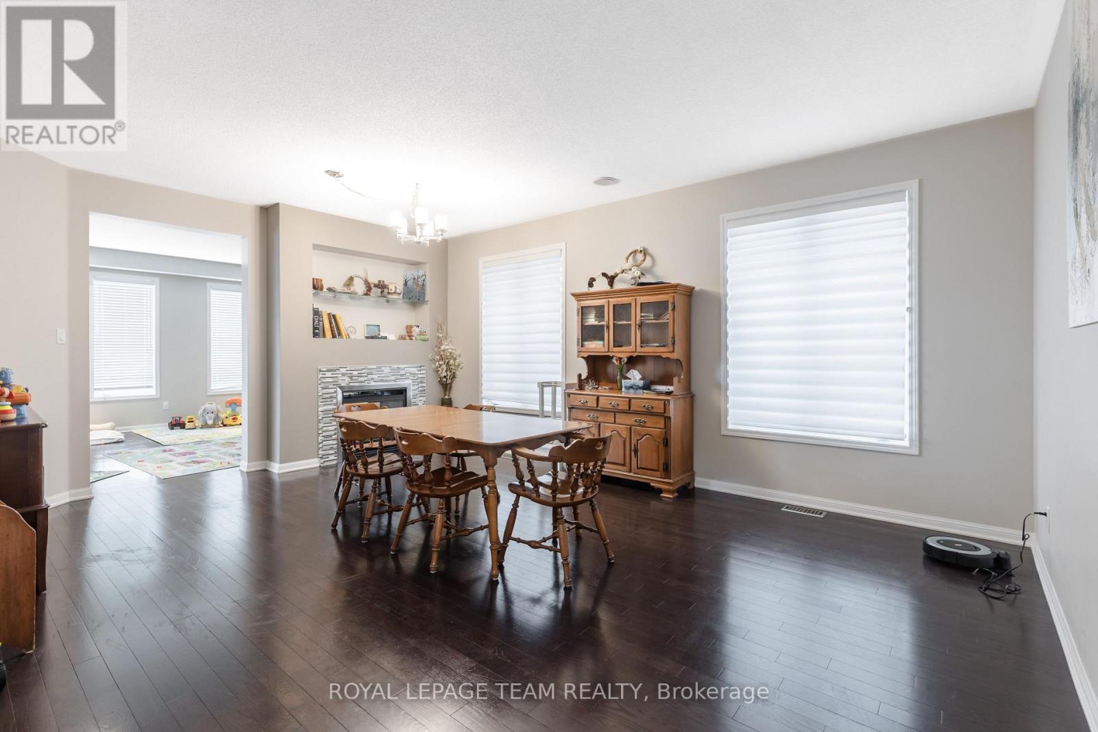 212 Huntsville Drive, Ottawa, Ontario  K2T 0C6 - Photo 9 - X13236466