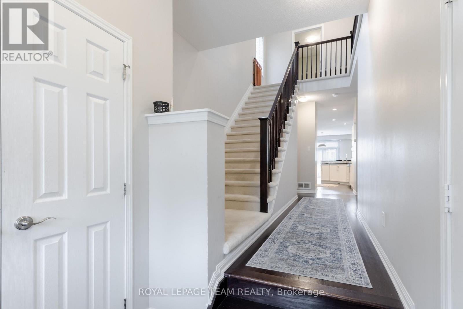 212 Huntsville Drive, Ottawa, Ontario  K2T 0C6 - Photo 5 - X13236466