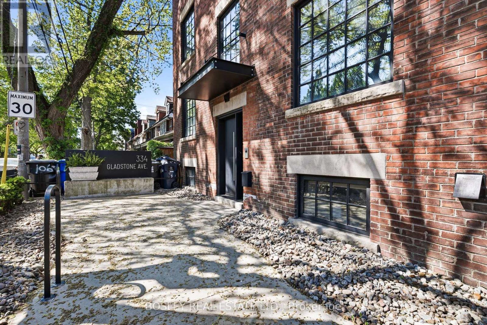 2 - 334 Gladstone Avenue, Toronto, Ontario  M6J 3L6 - Photo 1 - C13415254