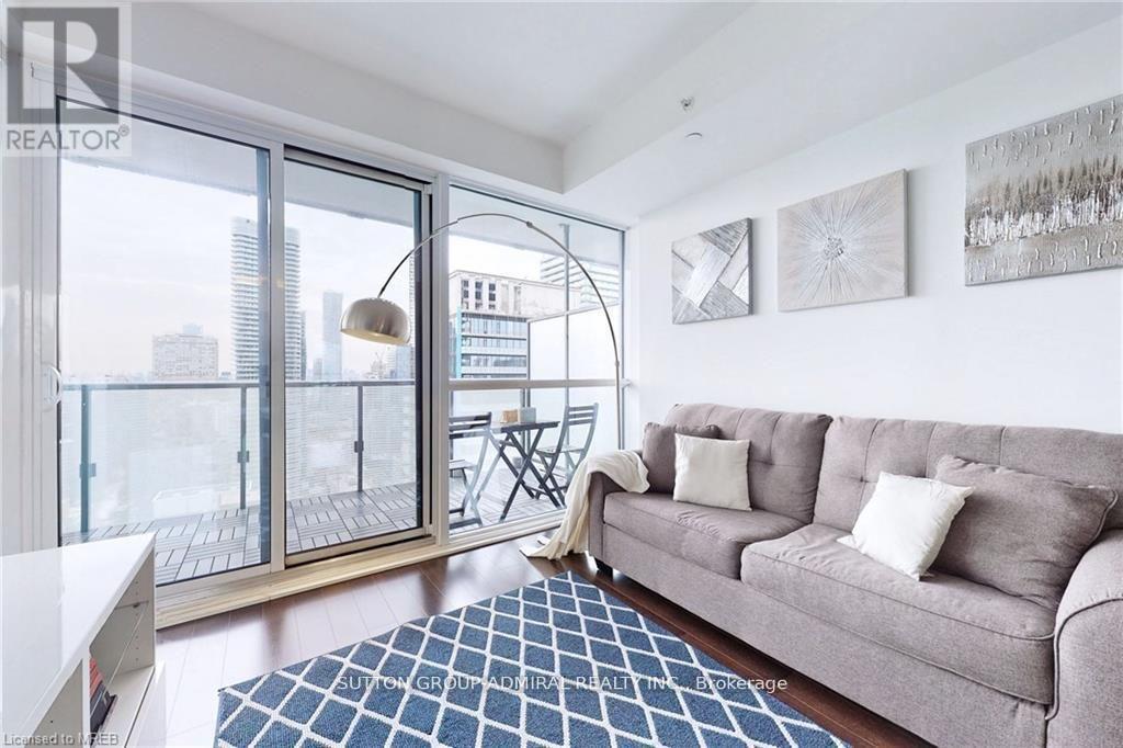 3706 - 15 Grenville Street, Toronto, Ontario  M4Y 0B9 - Photo 2 - C13415258