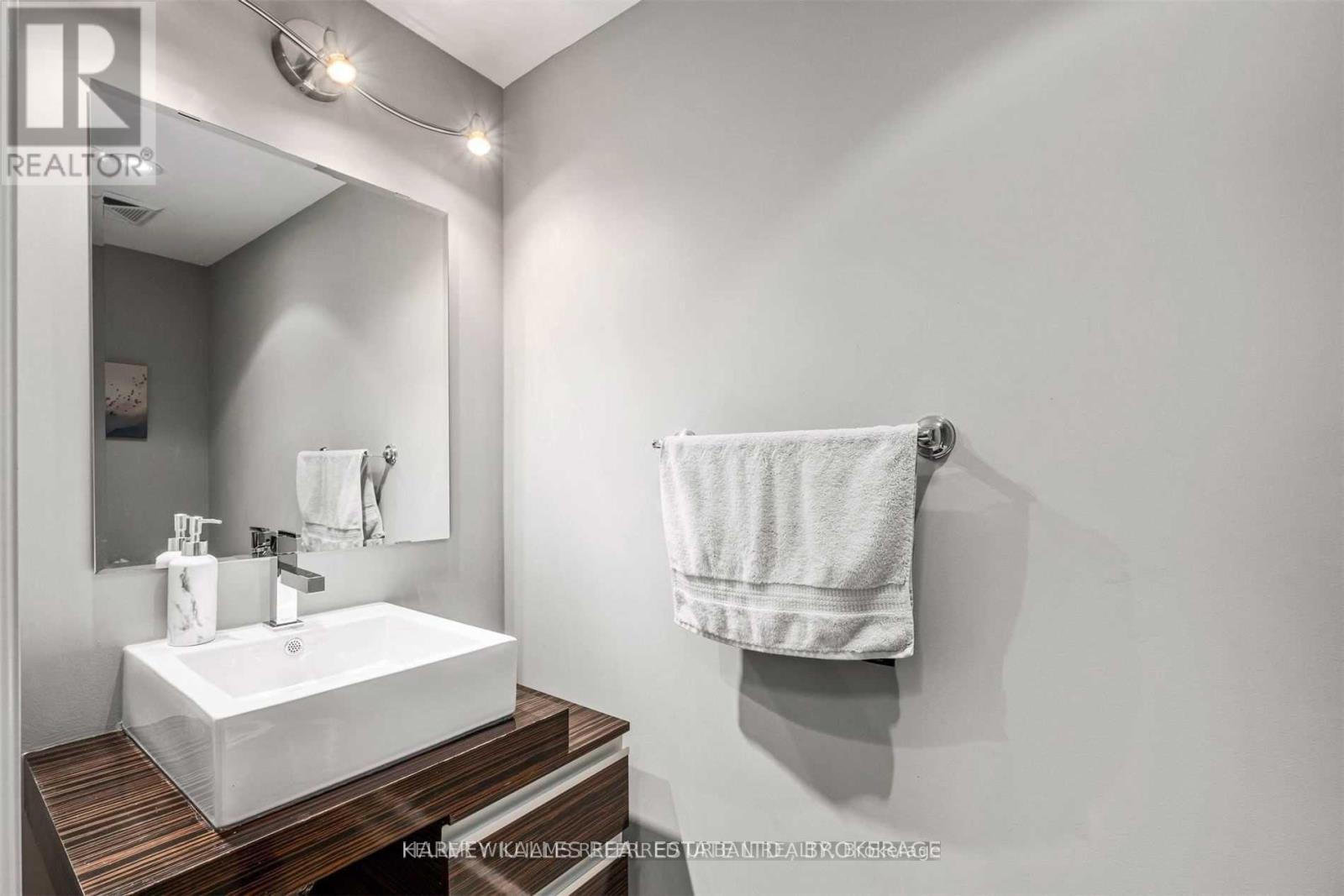 512 - 676 Sheppard Avenue E, Toronto, Ontario M2K 1B7 - Photo 17 - C13415262