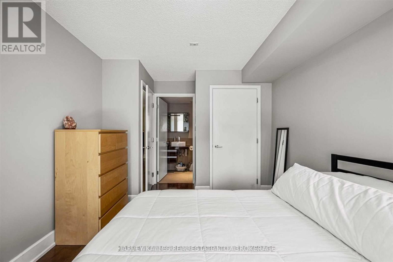 512 - 676 Sheppard Avenue E, Toronto, Ontario M2K 1B7 - Photo 18 - C13415262